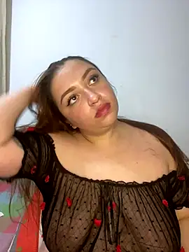 Snapshot of Veronika_7 chatting on 12-02-25, 02:17 Veronika 7 online show from 12-02-25, 02:17