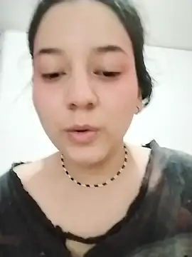 Snapshot of chibi_love chatting on 11-20-25, 08:08 chibi love online show from 11-20-25, 08:08