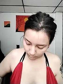 Snapshot of chibi_love chatting on 12-14-25, 07:40 chibi love online show from 12-14-25, 07:40