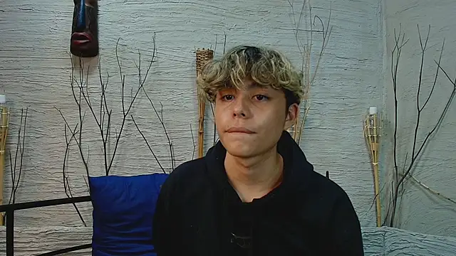 Snapshot of nathan_bell chatting on 11-19-25, 03:50 nathan bell online show from 11-19-25, 03:50