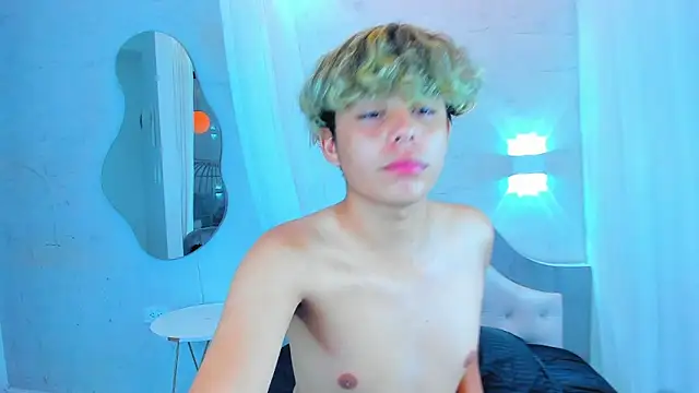 Snapshot of nathan_bell chatting on 11-27-25, 03:19 nathan bell online show from 11-27-25, 03:19