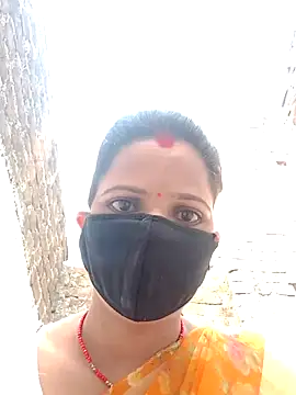 Snapshot of Bigg_bhabi chatting on 11-19-25, 09:53 Bigg bhabi online show from 11-19-25, 09:53