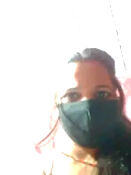 Snapshot of Bigg_bhabi chatting on 12-05-25, 01:25 Bigg bhabi online show from 12-05-25, 01:25