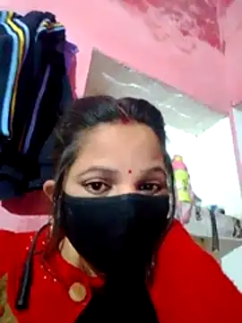 Snapshot of Bigg_bhabi chatting on 12-15-25, 11:31 Bigg bhabi online show from 12-15-25, 11:31