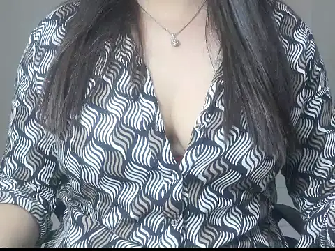 Snapshot of Saira_Hotty chatting on 12-03-25, 12:25 Saira Hotty online show from 12-03-25, 12:25