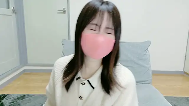 Snapshot of akane_room chatting on 12-18-25, 08:15 akane room online show from 12-18-25, 08:15