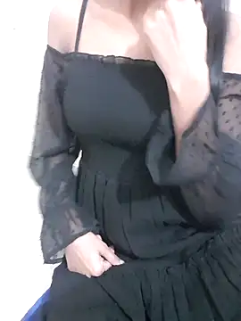 Snapshot of Asha_devi90 chatting on 11-28-25, 05:59 Asha devi90 online show from 11-28-25, 05:59