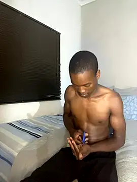 Snapshot of Boytoy_BigD chatting on 11-24-25, 09:58 Boytoy BigD online show from 11-24-25, 09:58