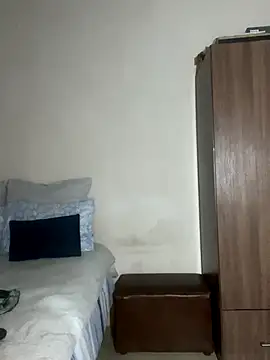 Snapshot of Boytoy_BigD chatting on 11-25-25, 06:52 Boytoy BigD online show from 11-25-25, 06:52