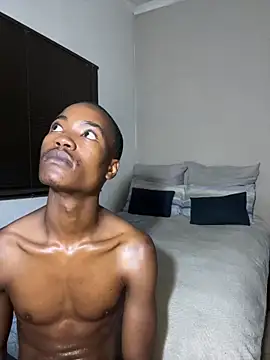 Snapshot of Boytoy_BigD chatting on 11-28-25, 10:45 Boytoy BigD online show from 11-28-25, 10:45