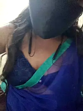 Snapshot of mahalaxmi_teluguammai chatting on 12-04-25, 06:01 mahalaxmi teluguammai online show from 12-04-25, 06:01