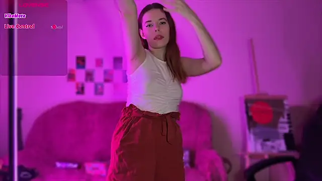 Snapshot of Margie_Dorene chatting on 12-04-25, 09:34 Margie Dorene online show from 12-04-25, 09:34