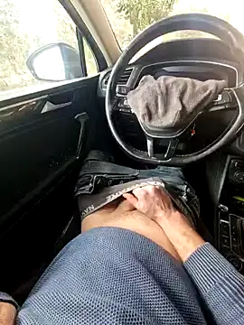 Snapshot of -The-Last- chatting on 01-08-26, 12:18 -The-Last- online show from 01-08-26, 12:18