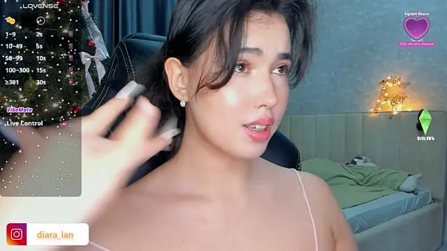 Snapshot of Diara_1an chatting on 12-17-25, 02:12 Diara 1an online show from 12-17-25, 02:12