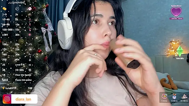 Snapshot of Diara_1an chatting on 12-18-25, 02:17 Diara 1an online show from 12-18-25, 02:17