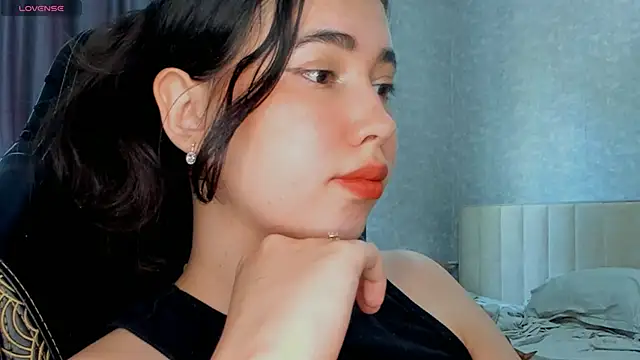 Snapshot of Diara_1an chatting on 05-28-26, 04:43 Diara 1an online show from 05-28-26, 04:43