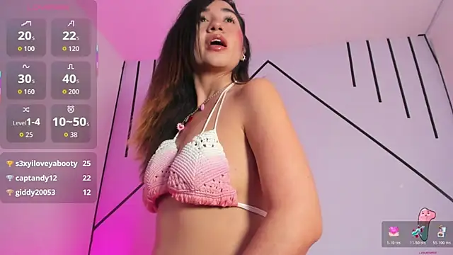 Snapshot of VictoriaRouge_ chatting on 11-24-25, 01:27 VictoriaRouge online show from 11-24-25, 01:27