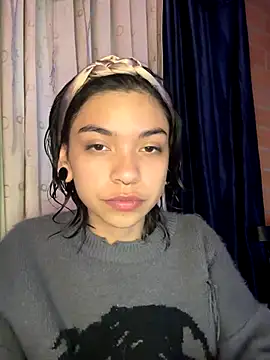 Snapshot of Lily_Sex chatting on 12-14-25, 03:01 Lily Sex online show from 12-14-25, 03:01