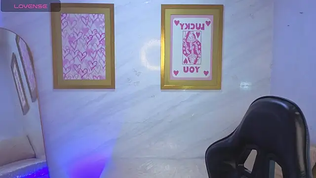 Evy Luxx v online show from 03-21-26, 03:33