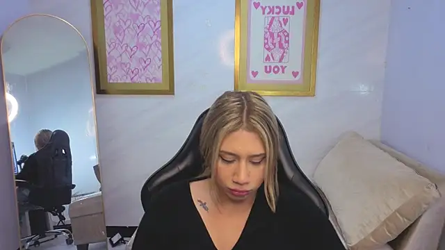 Evy Luxx v online show from 04-02-26, 03:37