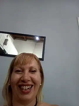 Snapshot of SexyMilf1211 chatting on 02-19-26, 01:56 SexyMilf1211 online show from 02-19-26, 01:56