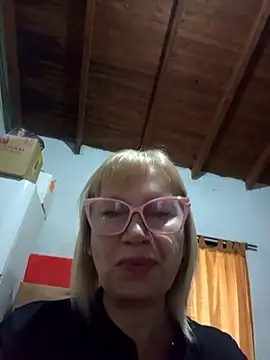 SexyMilf1211 online show from 04-26-26, 12:14