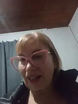 Snapshot of SexyMilf1211 chatting on 06-30-26, 11:22 SexyMilf1211 online show from 06-30-26, 11:22
