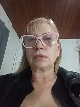 Snapshot of SexyMilf1211 chatting on 07-19-26, 02:54 SexyMilf1211 online show from 07-19-26, 02:54