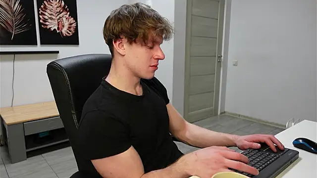 Charles Dreams online show from 02-13-26, 07:32