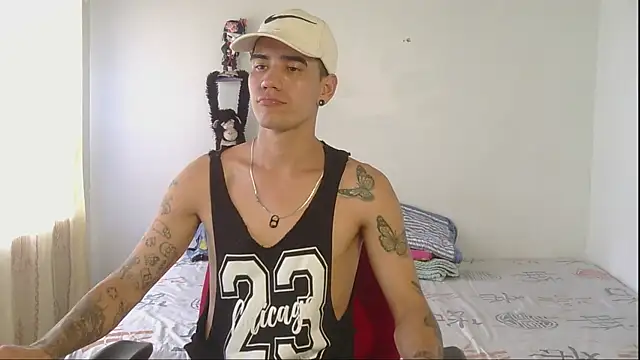 Snapshot of kilyan_wow chatting on 11-23-25, 08:52 kilyan wow online show from 11-23-25, 08:52