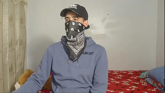 Snapshot of kilyan_wow chatting on 11-27-25, 05:09 kilyan wow online show from 11-27-25, 05:09