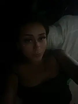 Snapshot of Felinamiau chatting on 02-18-26, 02:51 Felinamiau online show from 02-18-26, 02:51