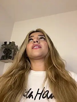 Isabella SparxS online show from 12-19-25, 05:09