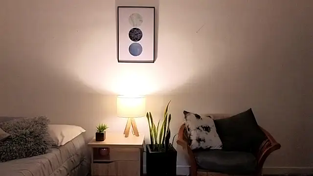 alana  29 online show from 11-26-25, 08:21