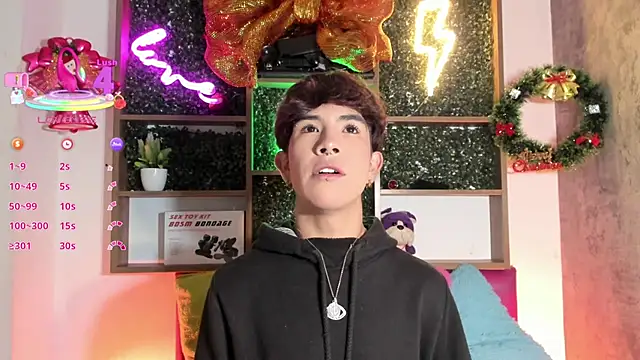 Snapshot of Angeldust19 chatting on 12-03-25, 02:52 Angeldust19 online show from 12-03-25, 02:52