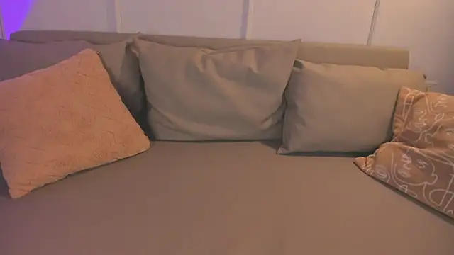 SophieBloomm online show from 12-19-25, 08:27