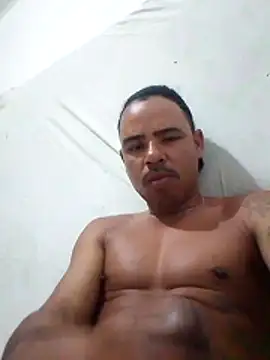 Snapshot of morenoosafado18cm chatting on 12-03-25, 09:46 morenoosafado18cm online show from 12-03-25, 09:46