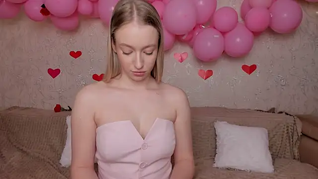 Snapshot of elldiana chatting on 02-17-26, 06:43 elldiana online show from 02-17-26, 06:43