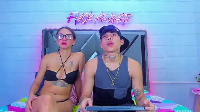 Snapshot of LoveBoundDuo chatting on 11-19-25, 12:49 LoveBoundDuo online show from 11-19-25, 12:49