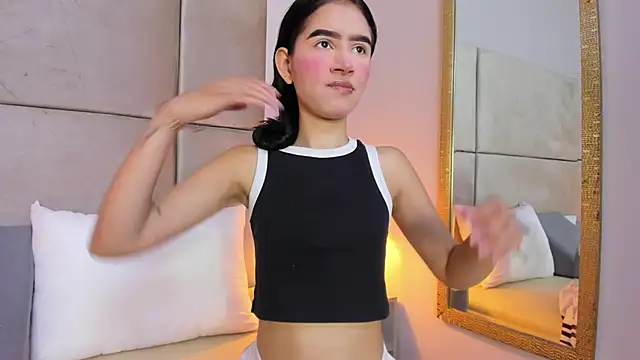 Snapshot of angelaG1 chatting on 11-26-25, 08:21 angelaG1 online show from 11-26-25, 08:21