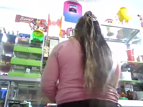 Snapshot of marcelaxxxl chatting on 12-05-25, 01:36 marcelaxxxl online show from 12-05-25, 01:36