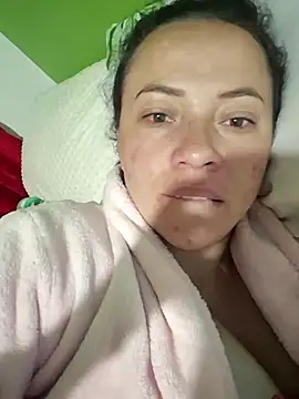 Snapshot of Rouse_hot_ chatting on 11-25-25, 10:48 Rouse hot online show from 11-25-25, 10:48