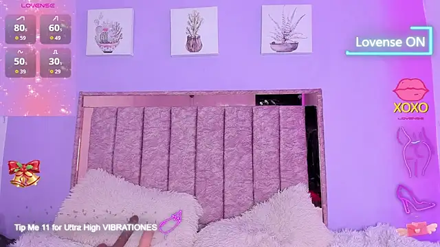 Snapshot of alaiasexygirl chatting on 01-09-26, 11:39 alaiasexygirl online show from 01-09-26, 11:39