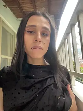 Snapshot of Isabella_Hillss chatting on 11-18-25, 09:08 Isabella Hillss online show from 11-18-25, 09:08