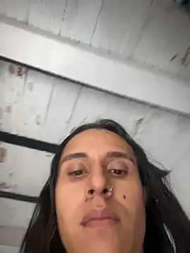 Isabella Hillss online show from 03-10-26, 07:08