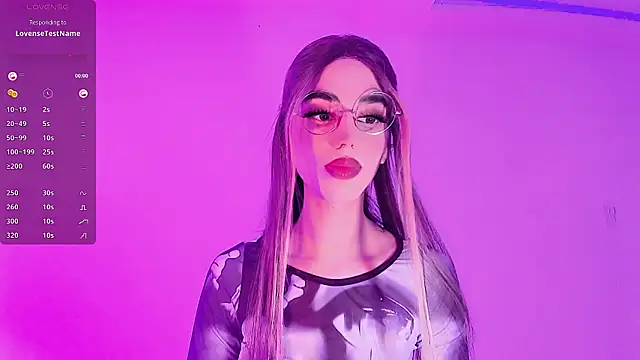 LeslieAmor1 online show from 11-18-25, 07:57