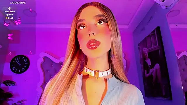 LeslieAmor1 online show from 11-25-25, 05:40