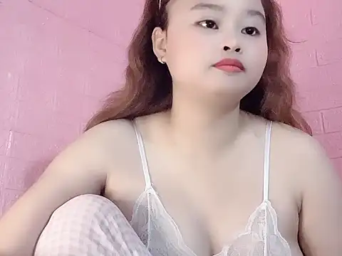 Snapshot of Lina8386 chatting on 11-20-25, 06:51 Lina8386 online show from 11-20-25, 06:51