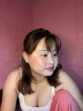 Snapshot of Lina8386 chatting on 11-22-25, 07:02 Lina8386 online show from 11-22-25, 07:02