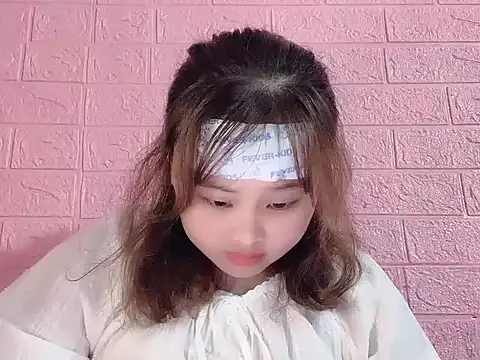 Snapshot of Lina8386 chatting on 12-02-25, 07:31 Lina8386 online show from 12-02-25, 07:31